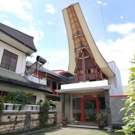 Toraja Banua Hotel Rantepao Exterior foto